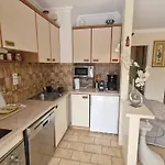 Avec Coin Nuit, Aperçu Mer, Piscine Et Parking à - Fr-1-780-95 Sainte-Maxime