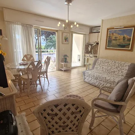 Avec Coin Nuit, Aperçu Mer, Piscine Et Parking à - Fr-1-780-95 Appartement *